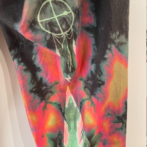 TEEKI Tie Dye Eagle Feather Green Hot Pants Yoga Patterned Leggings Size Small - Picture 4 of 6